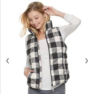 So plaid quilted puffer vest